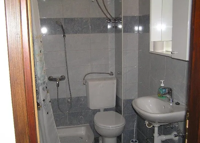 Apartman Deda *