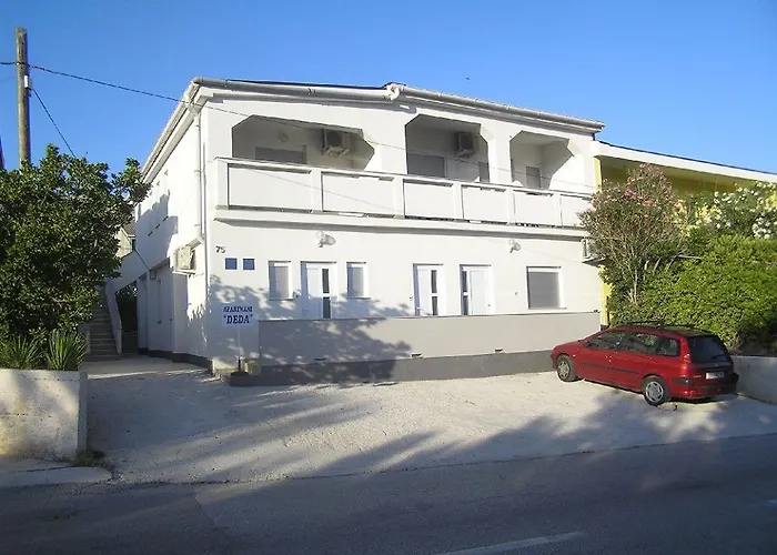 Apartman Deda *